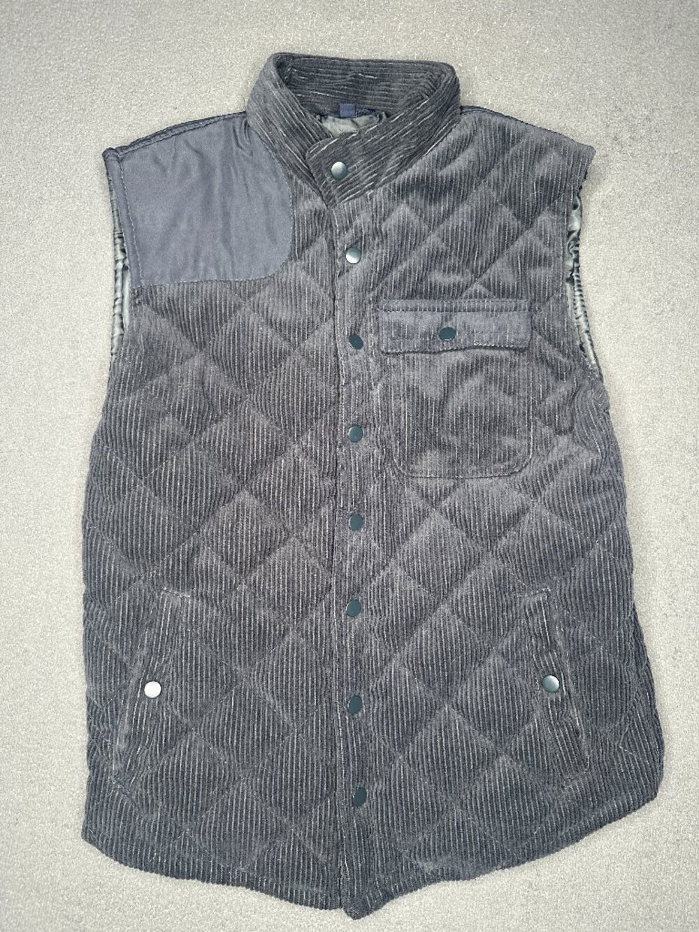 Tahari Boys Quilted Gray Corduroy Vest Snap Front Padded Pockets Size 14/16